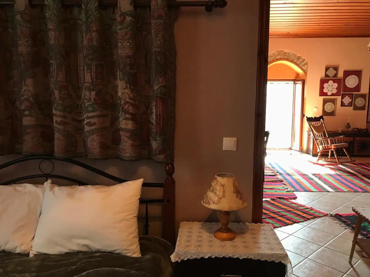 Sophia'S Stone House Apartment Dimitsana Bagian luar foto
