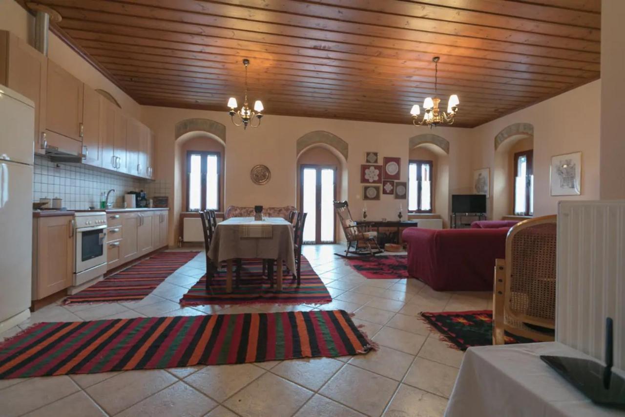 Sophia'S Stone House Apartment Dimitsana Bagian luar foto